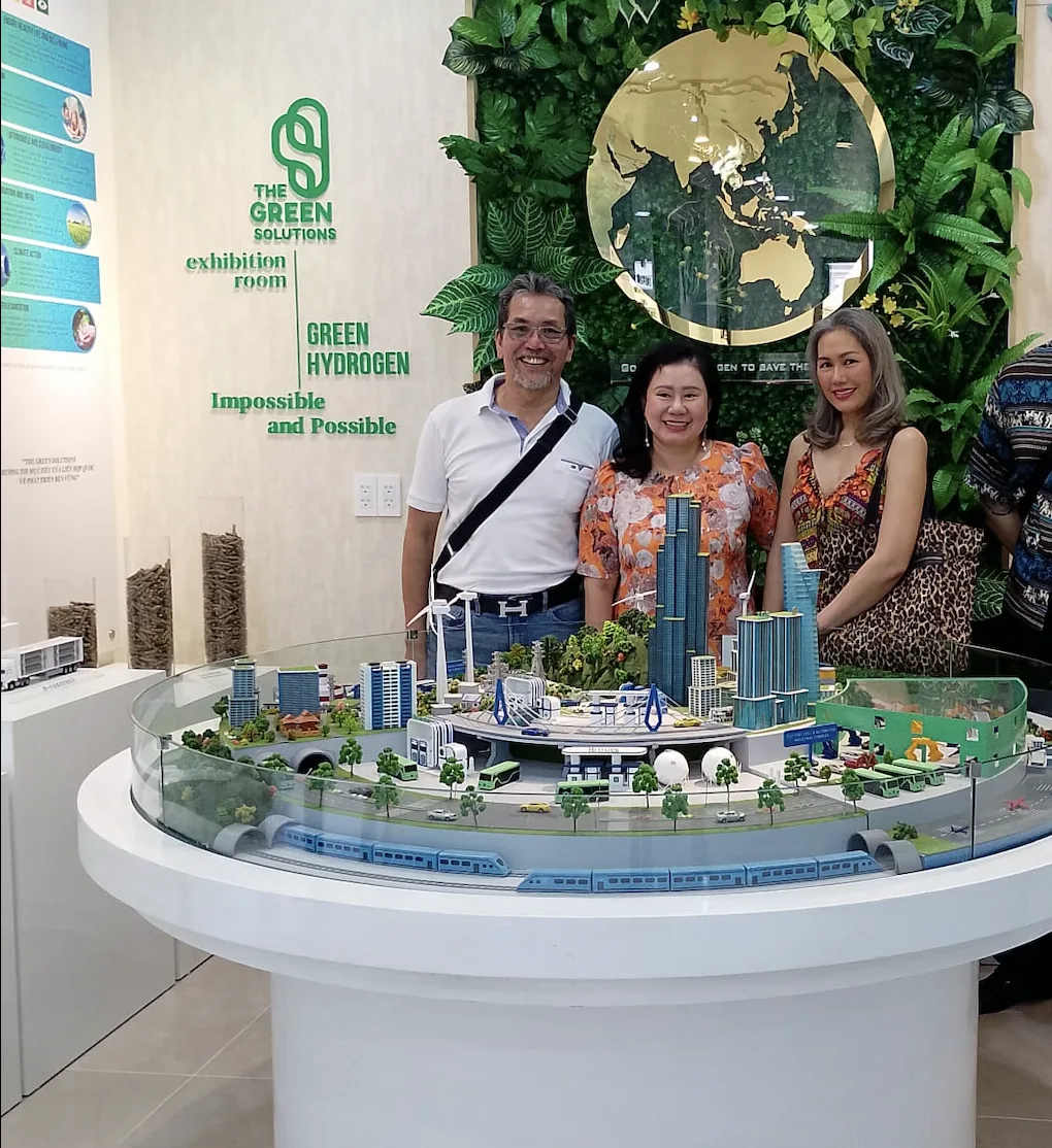 The Duc Viet Consulting team